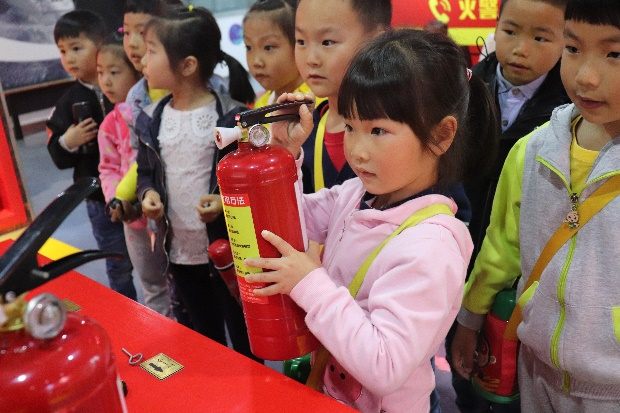 賽孚城、南京科技館應(yīng)急教育研學(xué)一日